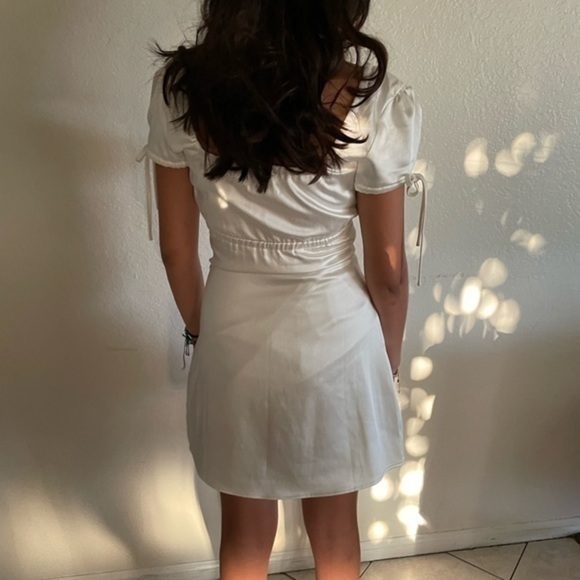 White satin silk mini dress - Picture 4 of 7